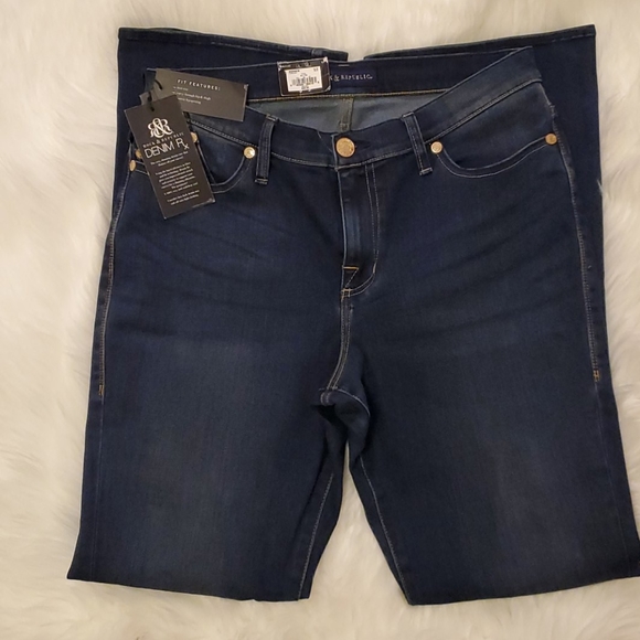 NWT Rock & Republic Kendra Curvy Bootcut Jean - Picture 2 of 5